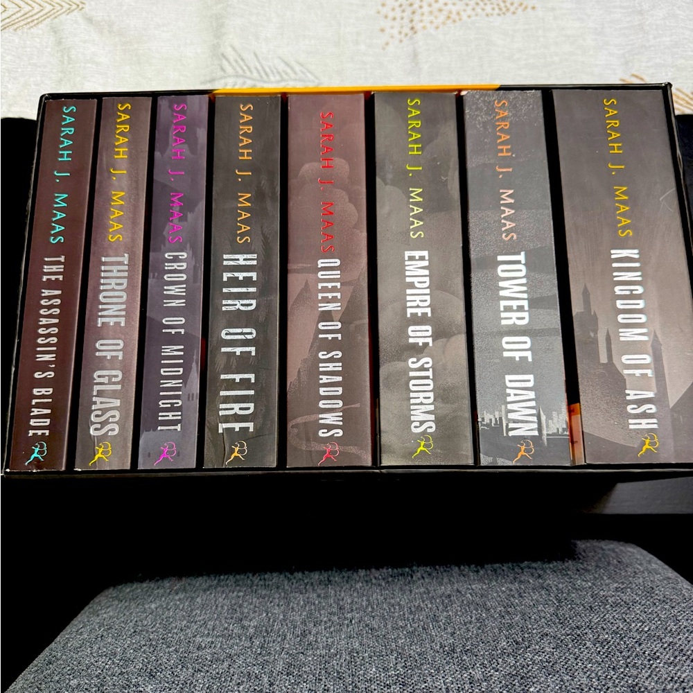 Throne of Glass Book Set